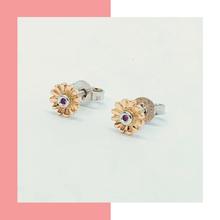 Load image into Gallery viewer, Beautiful Daisy