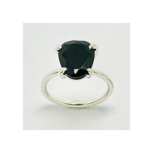 Load image into Gallery viewer, Black Spinel Rose Cut Ring