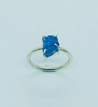 Load image into Gallery viewer, Neon Blue Apatite Ring