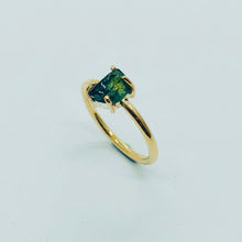 Load image into Gallery viewer, Parti Sapphire Ring