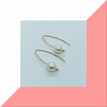 Load image into Gallery viewer, 9ct Yellow Gold and Pearl Drop Earrings